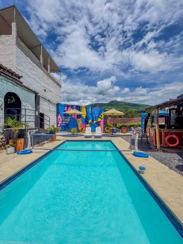 Swimming pool, Trip Monkey Origen in San Gil