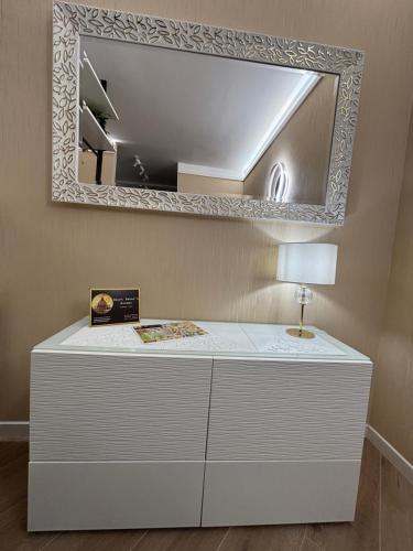Saint Peter's Sunset View Luxury Apartment, Rome (photo 8)