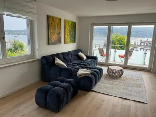 Lakeside, awesome & romantic, with stylish design in Reichenau, Deutschland