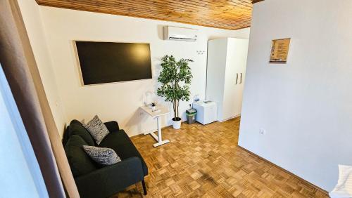 Rooms Koblar in Лучія