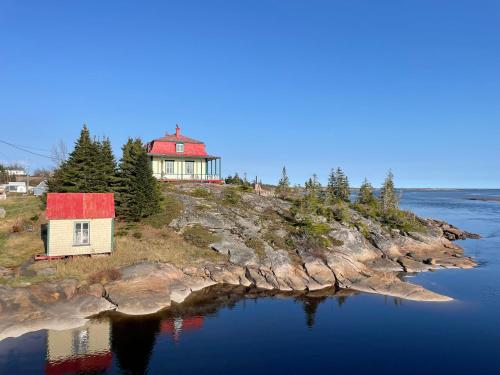 ทัศนียภาพภายนอกโรงแรม, Château Johan-Beetz (Chateau Johan-Beetz) in ฮาฟเร-เซนต์-เพียร์ (ควิเบก)