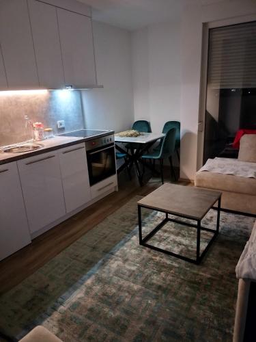 Apartment Gjilan Per 2 Persona in กินยีลาเน
