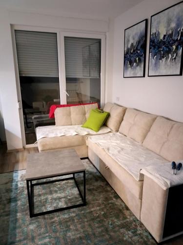 Apartment Gjilan Per 2 Persona in กินยีลาเน