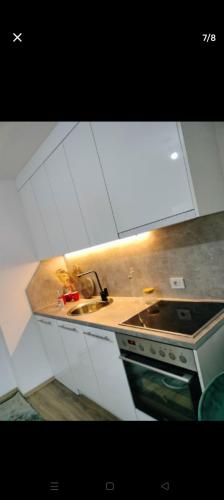 Apartment Gjilan Per 2 Persona in กินยีลาเน