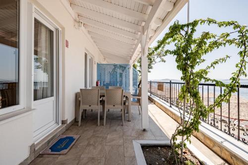 . Marmara Yali Evi