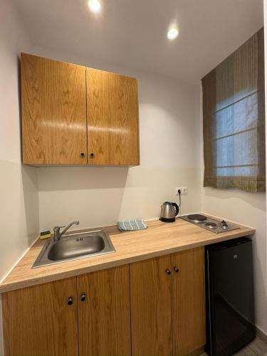 2 bedrooms, 4 beds