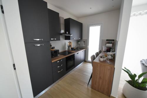 廚房, ETNAGLOW Luxory Sicilian Villa in 尼科洛西