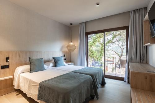 2 twin beds