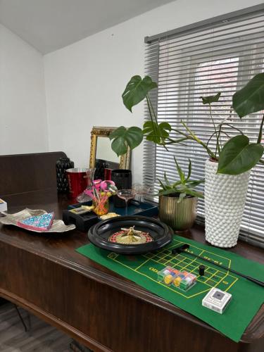 Hertford Home detached garden parking pet allowed in Hertford