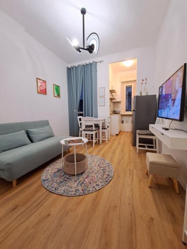 Casa Five next to Metro, Turin