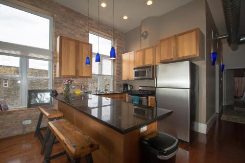 Amazing Penthouse Skyline Views! in Wicker Park