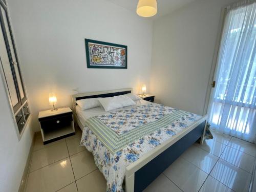 Feel at home in our house with garden, Porto Santa Margherita (Foto 6)