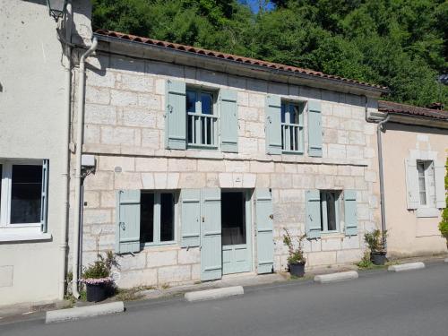 المنظر الخارجي, La Madeleine in Brantome