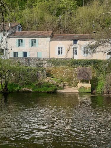المنظر الخارجي, La Madeleine in Brantome