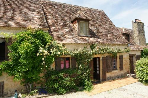 A szálláshely kívülről, Les gîtes du hameau d'Auriac (Les gites du hameau d'Auriac) in Cales
