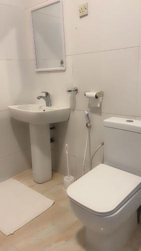 Double Room with Private Bathroom image 6