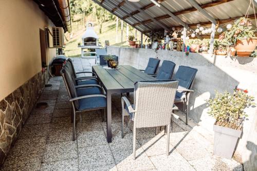 บริการและสิ่งอำนวยความสะดวก, Kuća za odmor LE-LA (Kuca za odmor LE-LA) in ตราโคสชัน