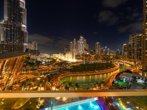 Grande Signature Residence 907 Full Burj Khalifa and Dubai Dancing Fountain View 5 Min Walk Dubai Mall Luxury Downtown Apartment, Dubái (foto 3)