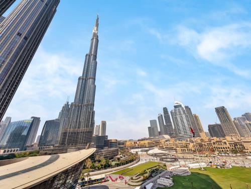Grande Signature Residence 907 Full Burj Khalifa and Dubai Dancing Fountain View 5 Min Walk Dubai Mall Luxury Downtown Apartment, Dubái (foto 2)