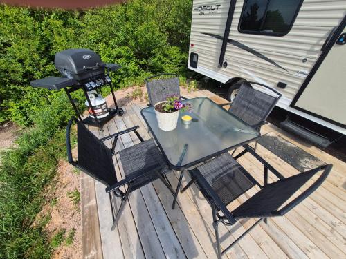 Moceanset Getaways - Elegant, Ocean, Mountain and Sunset Views "Camping Experience" in Dingwall (NS)
