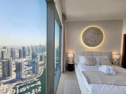 SOLARTE Luxe - Marina Gate - Spectacular Pools with Marina Views, Dubai (photo 2)
