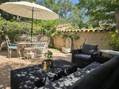 3 Bedroom House Terrace Park & Free Parking - Location, gîte - Aix-en-Provence
