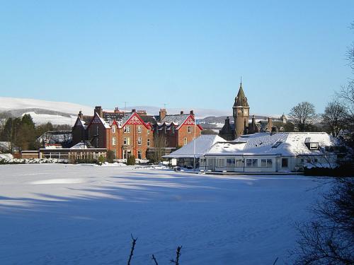 Glenesk Hotel