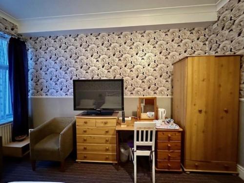 Triple Room image 6