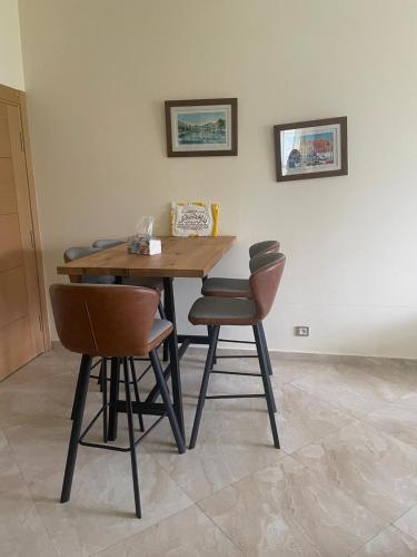 Casabay Sidi Rahal, a 2mn de la mer en bord de piscine et jardin in Sidi Rahal