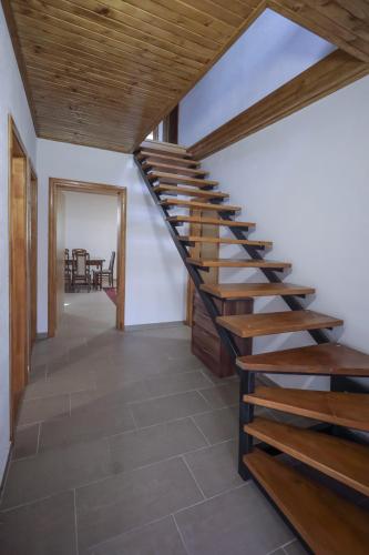 Čemerno Mountain House (Cemerno Mountain House) in Gacko