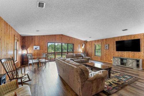 Astor Manor At Rivers Edge in Astor