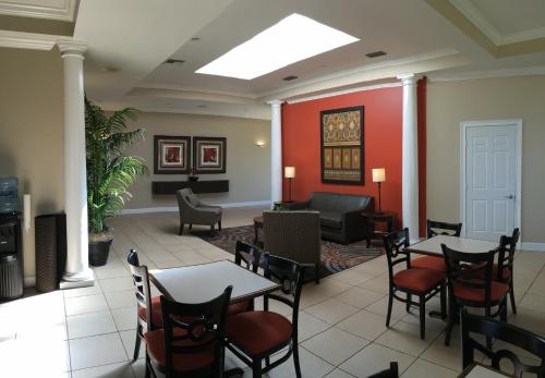 Hol, Travelodge by Wyndham Lakeland in Lakeland