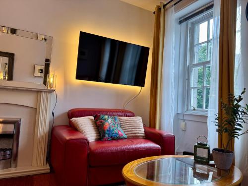 Stylish 2BR Grassmarket Flat with Castle Views & PS5, Edinburgh (Foto 10)