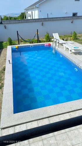 White House gabala in Vandam