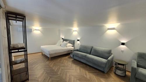 La mezzanine by Vindihouses in Épinac