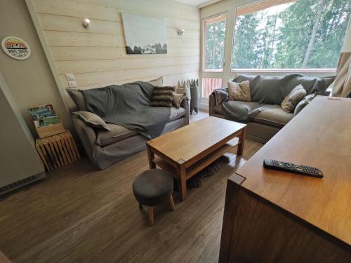 Appart 8 Personnes avec Salon Neuf et Parking Couvert Le Thuria in Le Chantel