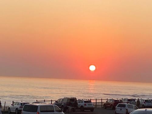 Sunset Spray, Cape Town (photo 2)