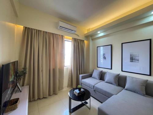 Pinecrest residential resort, Manila