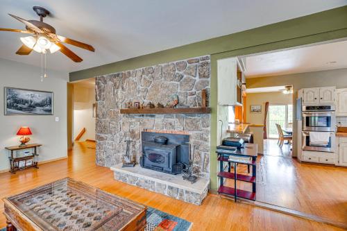 Monument House - Breweries, Hiking and Museums! in Monument, USA