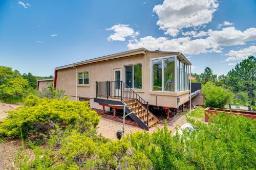 Breweries, Hiking Trails & Museums: Monument House in Woodmoor (CO)