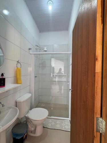 Casa Amarela com piscina in บัลเนียริโอตูปี