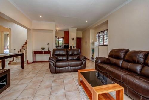 3 bed Cluster Home in Sandton – photo 5