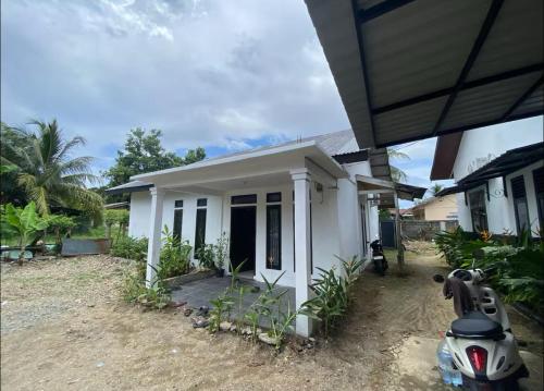 Stunning Family Friendly House Nearby Lampuuk Beach in Mon Ikeun