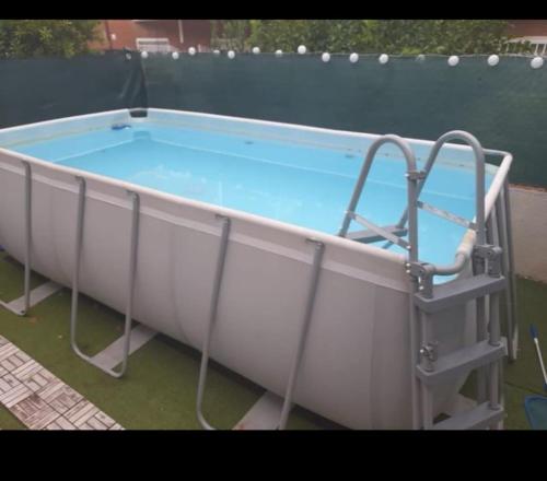 Chalet de 3 habitaciones con piscina privada in Costa del Zefir