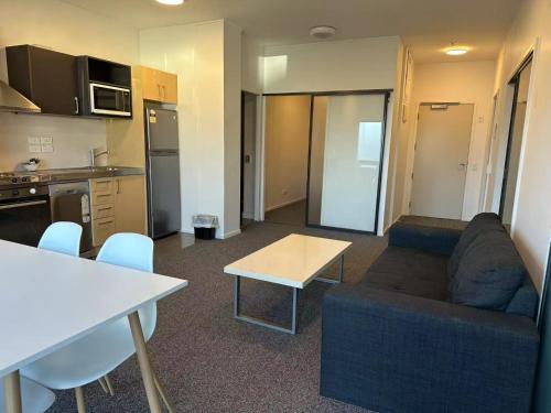 مطبخ, شقق مسنترال مانوكاو (MCentral Apartments Manukau) in مانوكو