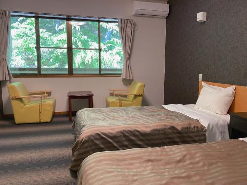 room detail thumbnail 1