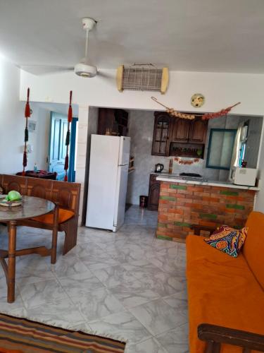 2 bedroom challet with private garden at Riviera beach resort Ras Sudr,Families only, Ras Sedr (fotografie 5)