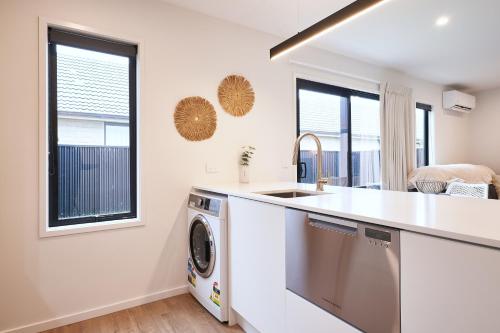 Newly Built Unit In St Kilda Modern Amenities - Apartment - Dunedin