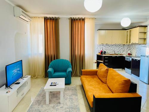 Sala de estar / sala de TV, EasyTrip Family - City Center in Divjake