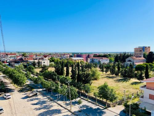 Vista Exterior, EasyTrip Family - City Center in Divjake